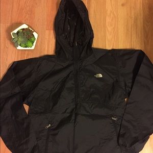 THE NORTH FACE Black Windbreaker Pullover